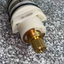 Glowica-termosatyczna-do-baterii-NAC-09AR-09BT-09IT-Deante-XNCC7GUP9- Anfaus