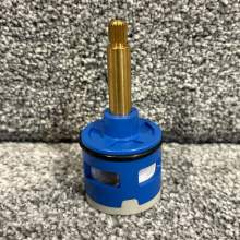 Deante Przełącznik funkcji do panelu prysznicowego.jpg