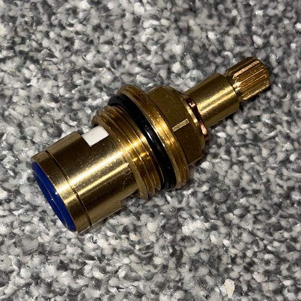 Deante głowica cersamiczna o koncie 90 st do baterii woda zimna.jpg