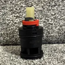 Ideal Standard Głowica do baterii umywalkowej 35 mm długa B961475NU.jpg