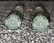 Ideal Standard Zawiasy do deski 2.jpg