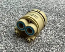 Deante Głowica ceramiczna fi 40 wysoka z oringiem górnym 2.jpg