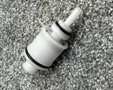 Ideal Standard Zestaw naprawczy pisuaru 1.jpg